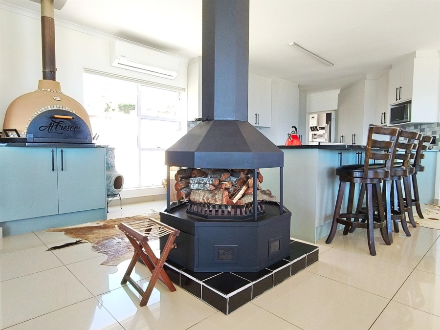 5 Bedroom Property for Sale in Dana Bay Western Cape
